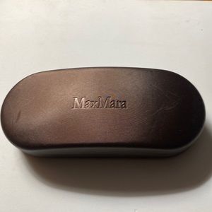 Nice glass case brand new